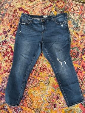 Ava & Viv Women's Medium Blue Distressed Skinny Jeans